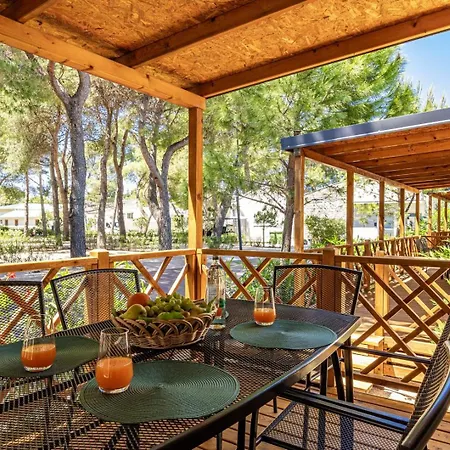 Holiday home Mobile 2 *