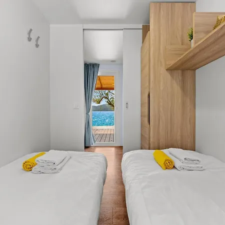 Holiday home Mobile 2